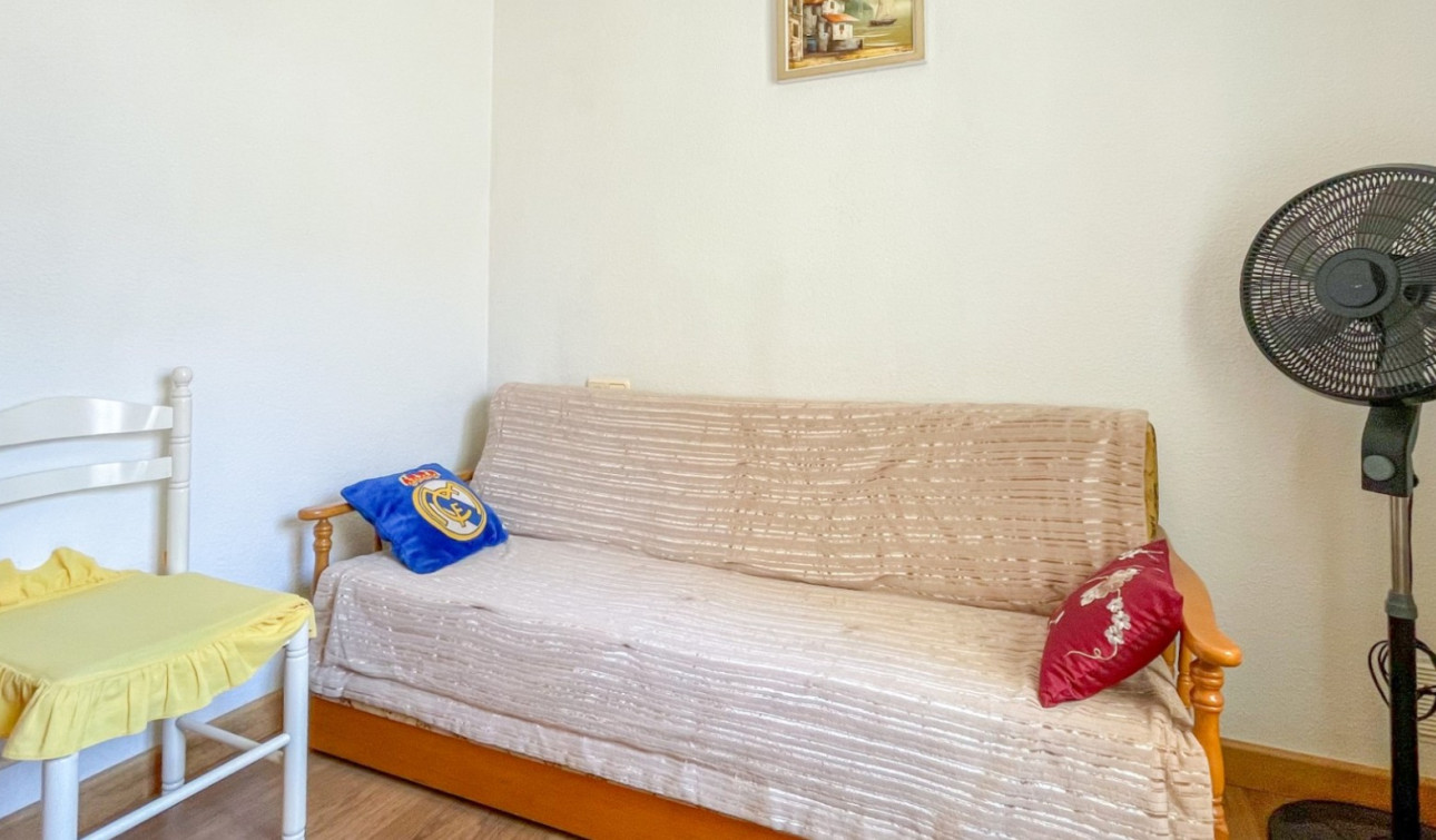 Reventa - Apartamento / Piso - Torrevieja - El Acequión - Los Náufragos