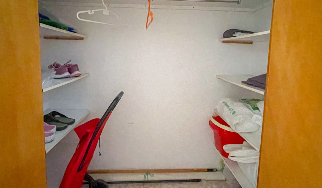 Reventa - Apartamento / Piso - Torrevieja - El Acequión - Los Náufragos