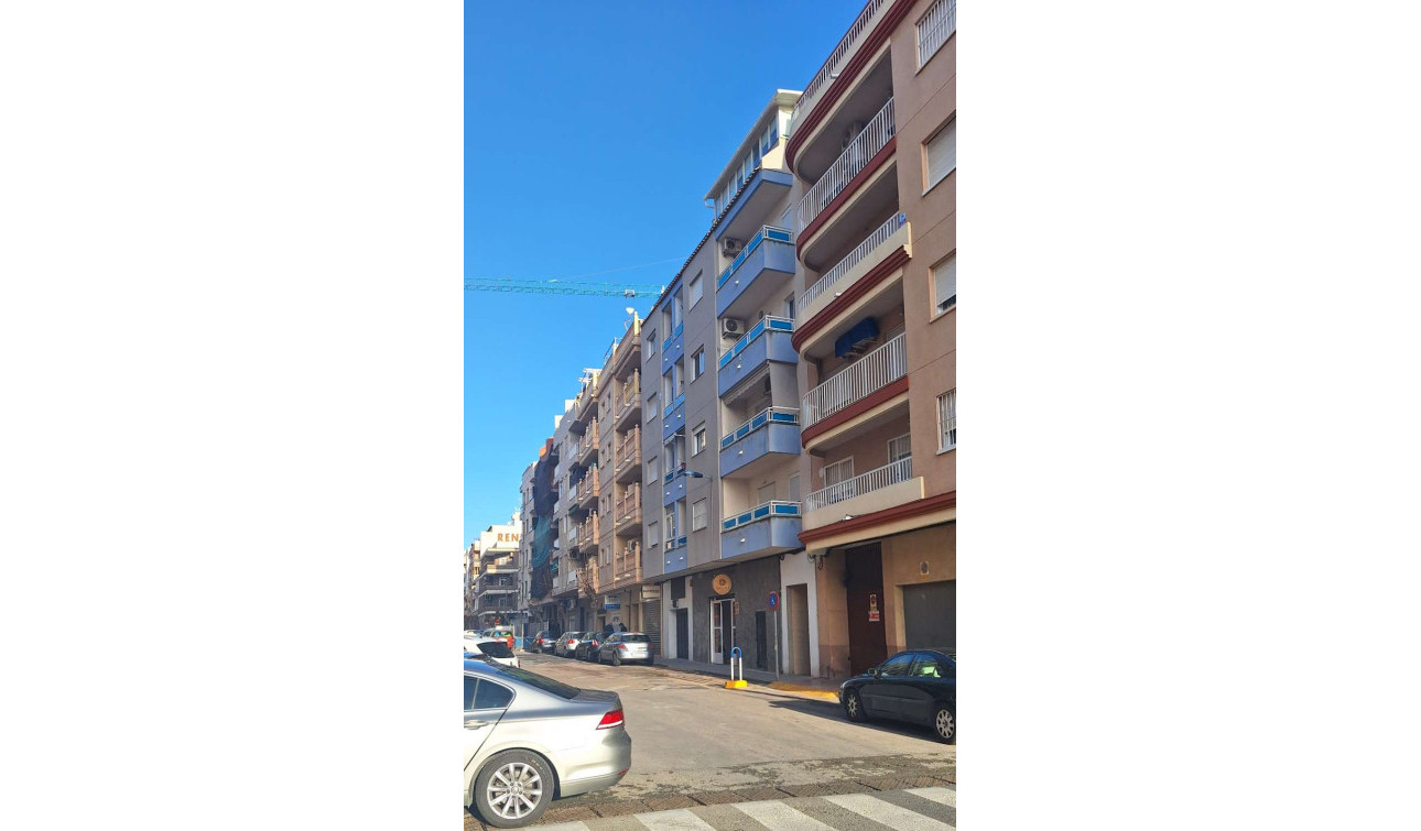 Reventa - Apartamento / Piso - Torrevieja - El acequión