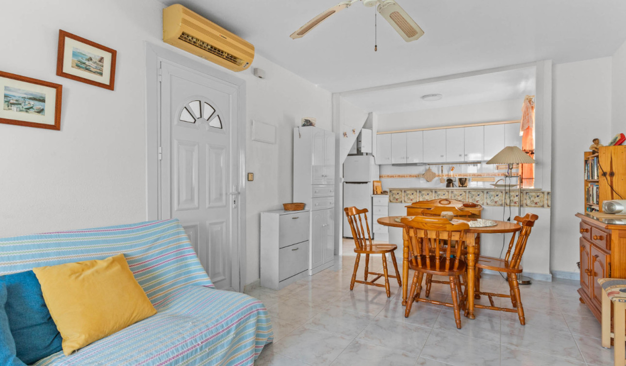 Reventa - Apartamento / Piso - Torrevieja - El chaparral