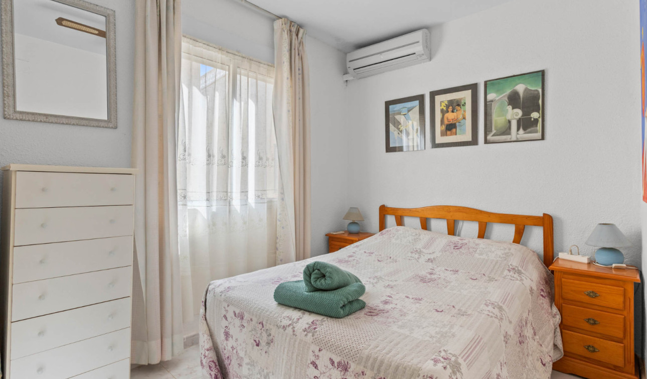 Reventa - Apartamento / Piso - Torrevieja - El chaparral