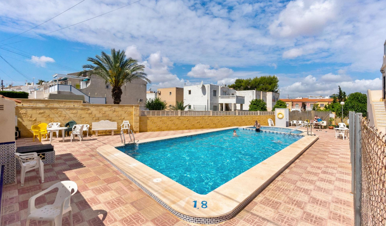 Reventa - Apartamento / Piso - Torrevieja - El chaparral