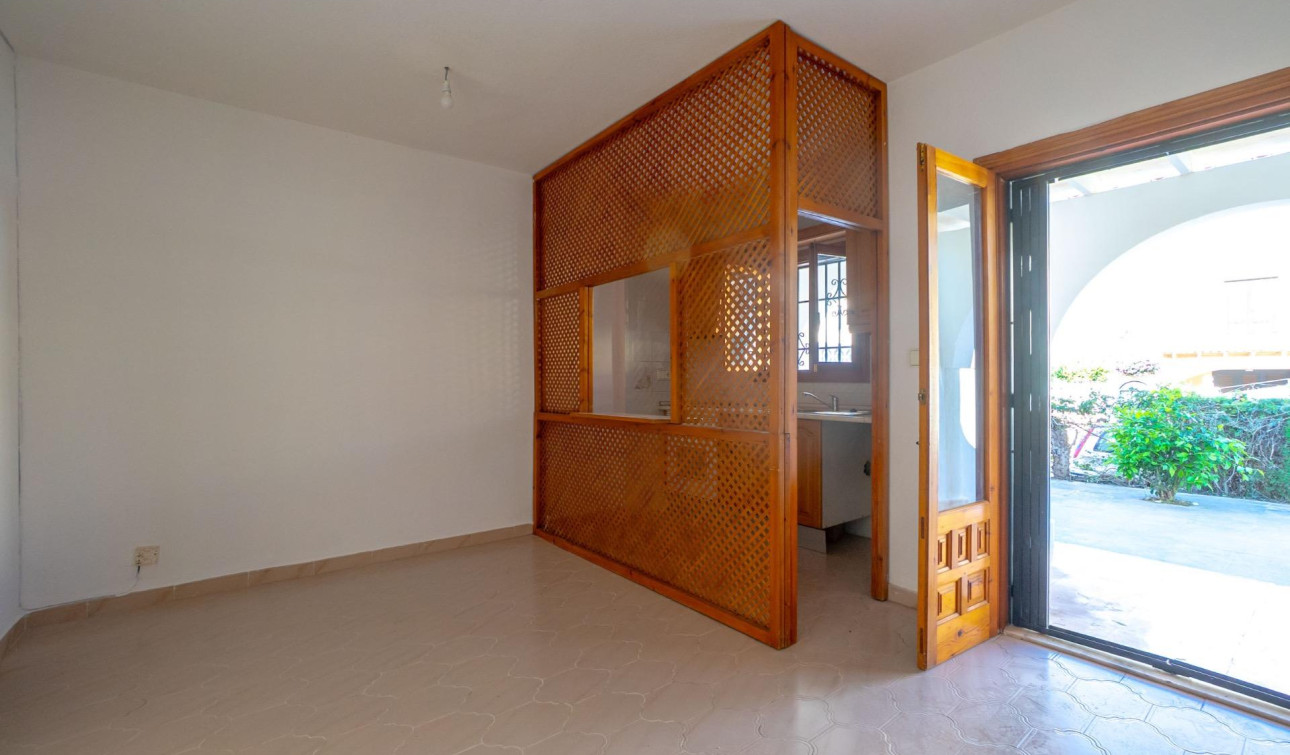 Reventa - Apartamento / Piso - Torrevieja - El chaparral