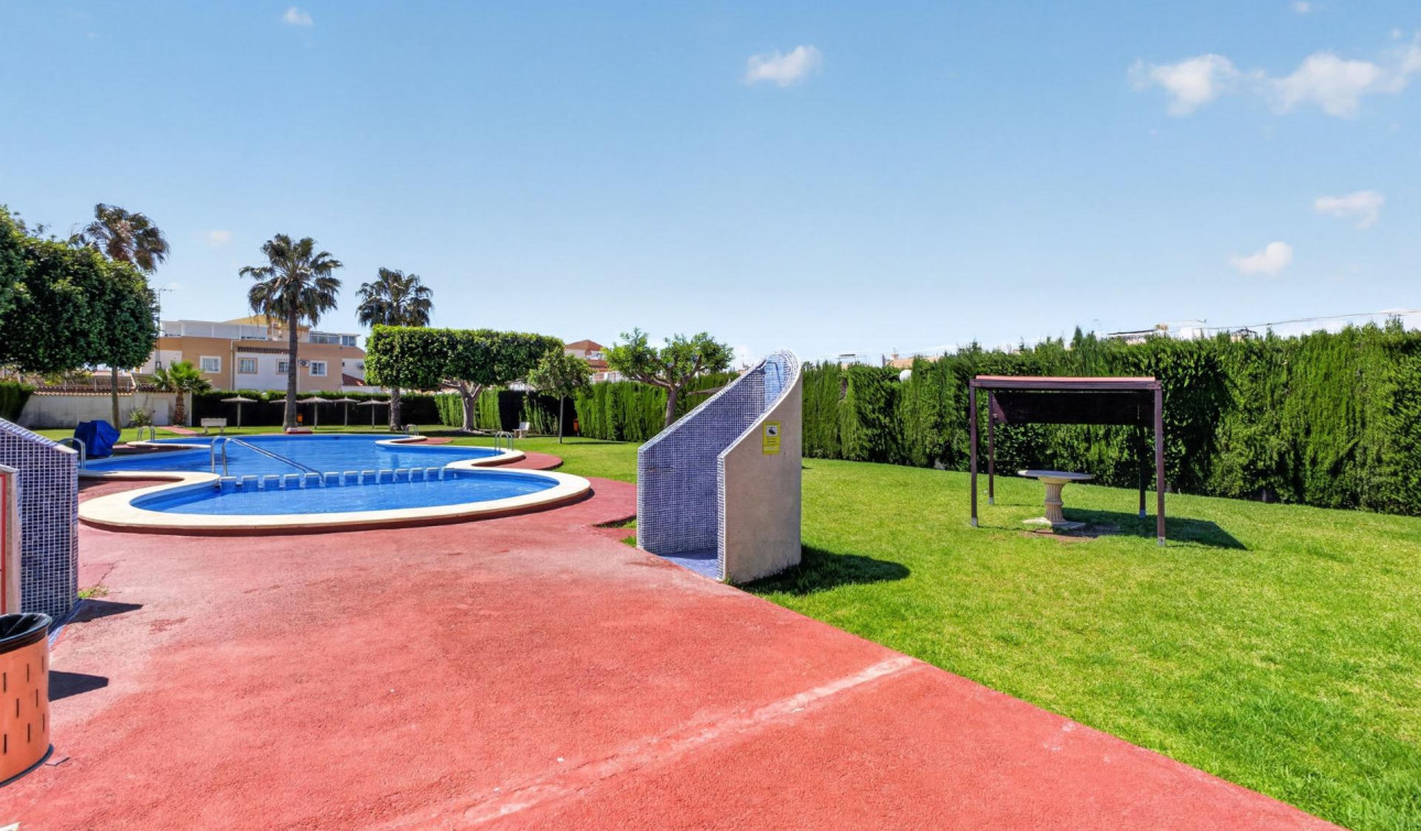 Reventa - Apartamento / Piso - Torrevieja - El limonar