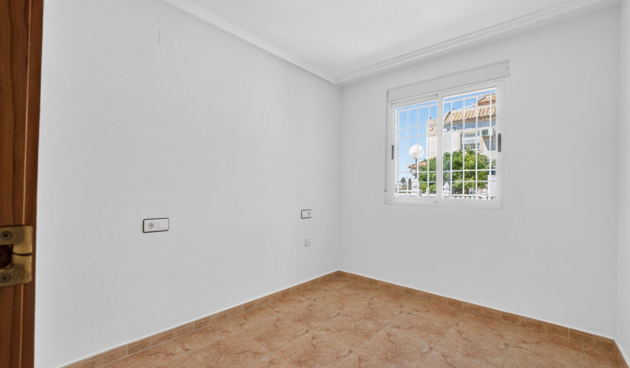 Reventa - Apartamento / Piso - Torrevieja - El limonar