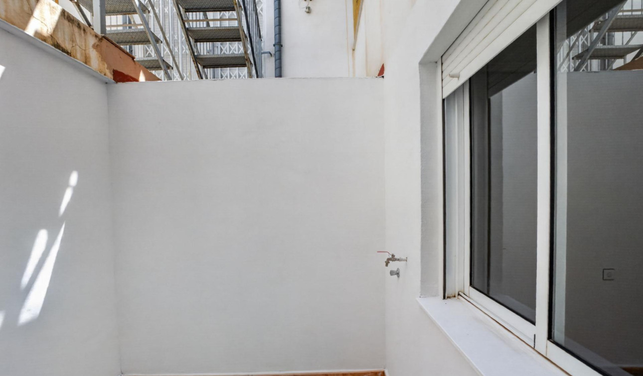 Reventa - Apartamento / Piso - Torrevieja - El limonar