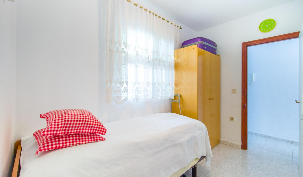 Reventa - Apartamento / Piso - Torrevieja - Estacion de autobuses