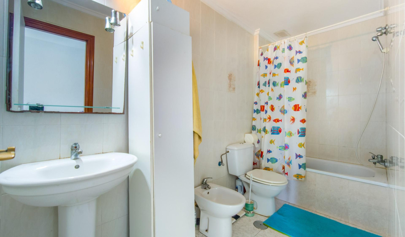 Reventa - Apartamento / Piso - Torrevieja - Estacion de autobuses