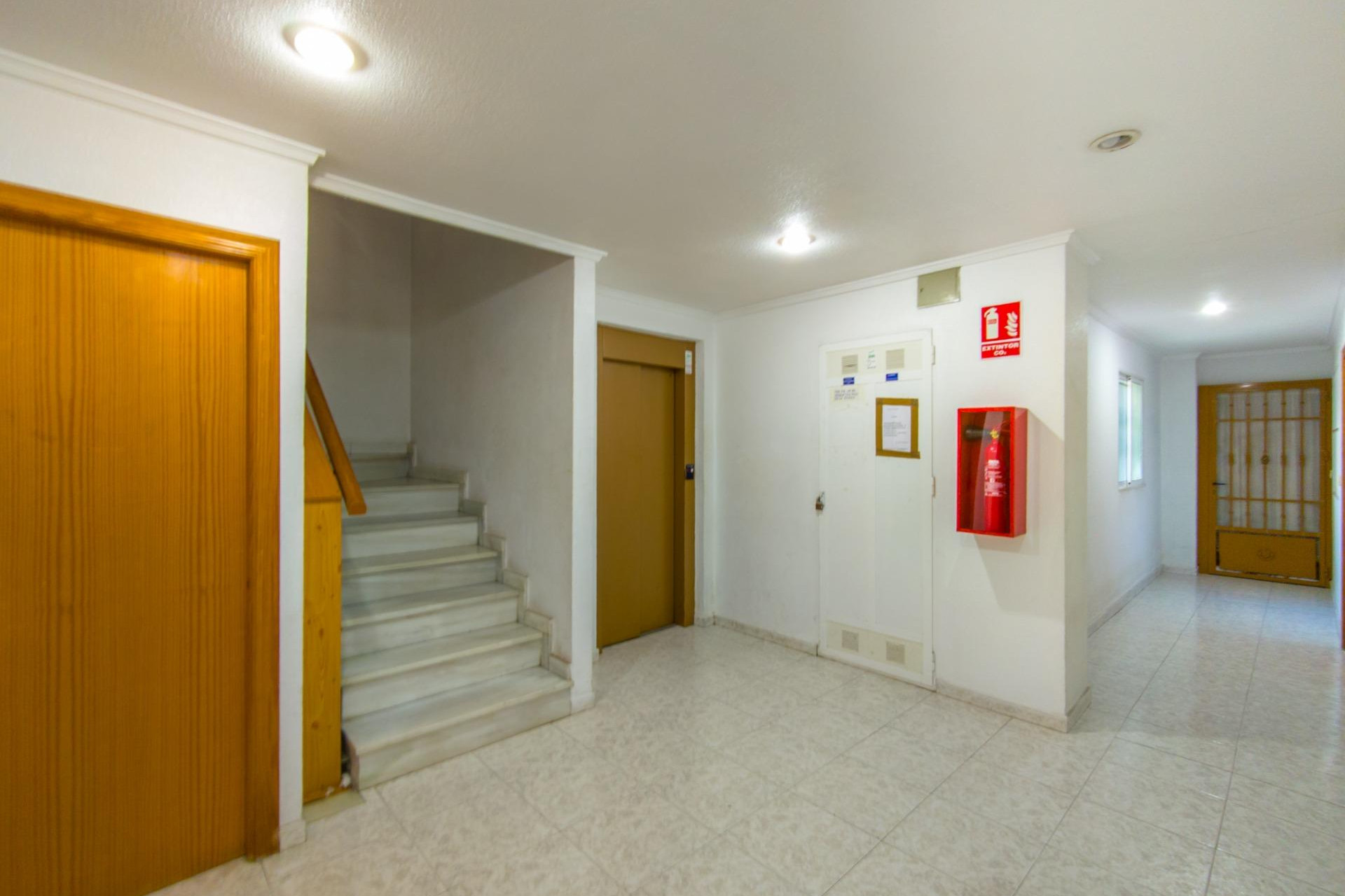 Reventa - Apartamento / Piso - Torrevieja - Estacion de autobuses
