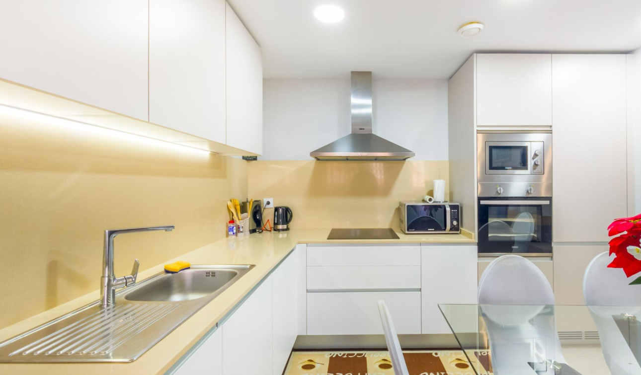 Reventa - Apartamento / Piso - Torrevieja - Estacion de autobuses