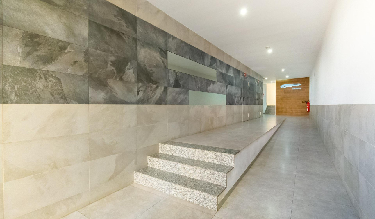 Reventa - Apartamento / Piso - Torrevieja - Estacion de autobuses