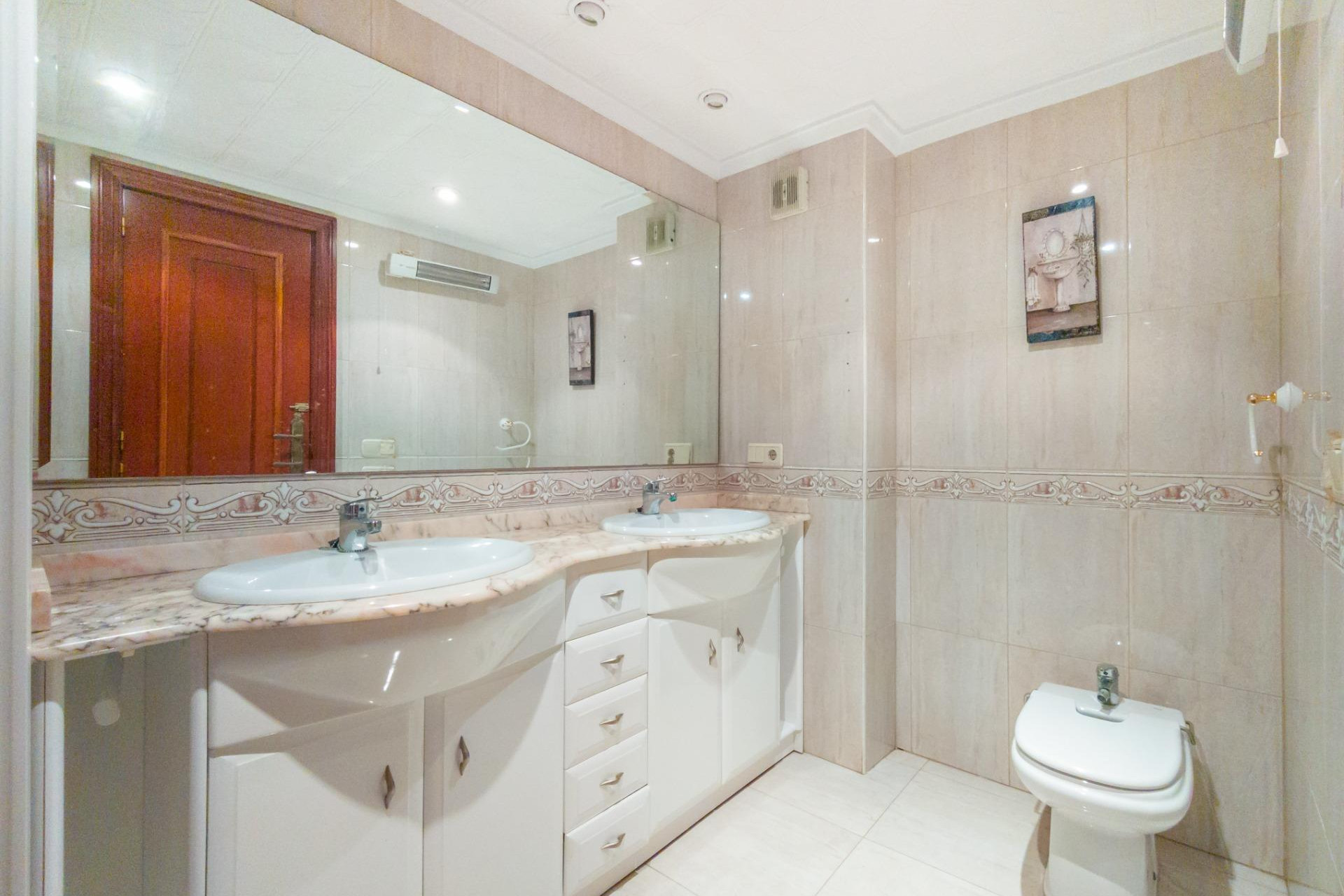 Reventa - Apartamento / Piso - Torrevieja - La Mata pueblo