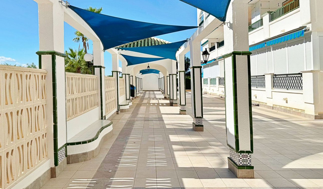 Reventa - Apartamento / Piso - Torrevieja - La Mata