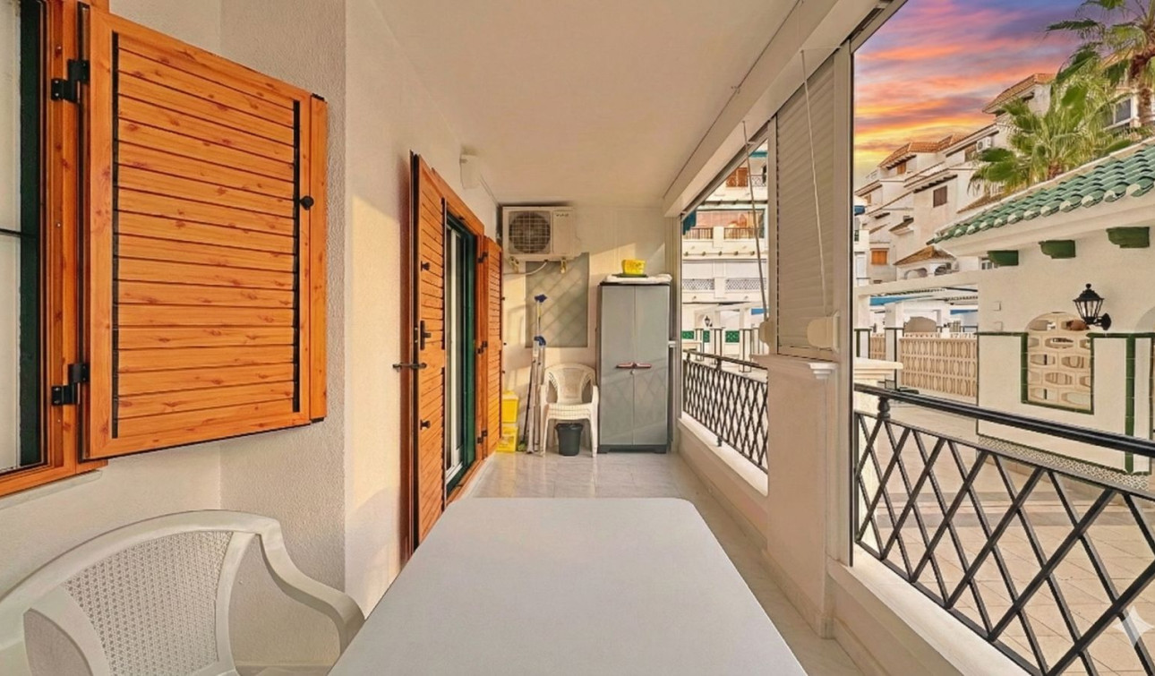 Reventa - Apartamento / Piso - Torrevieja - La Mata