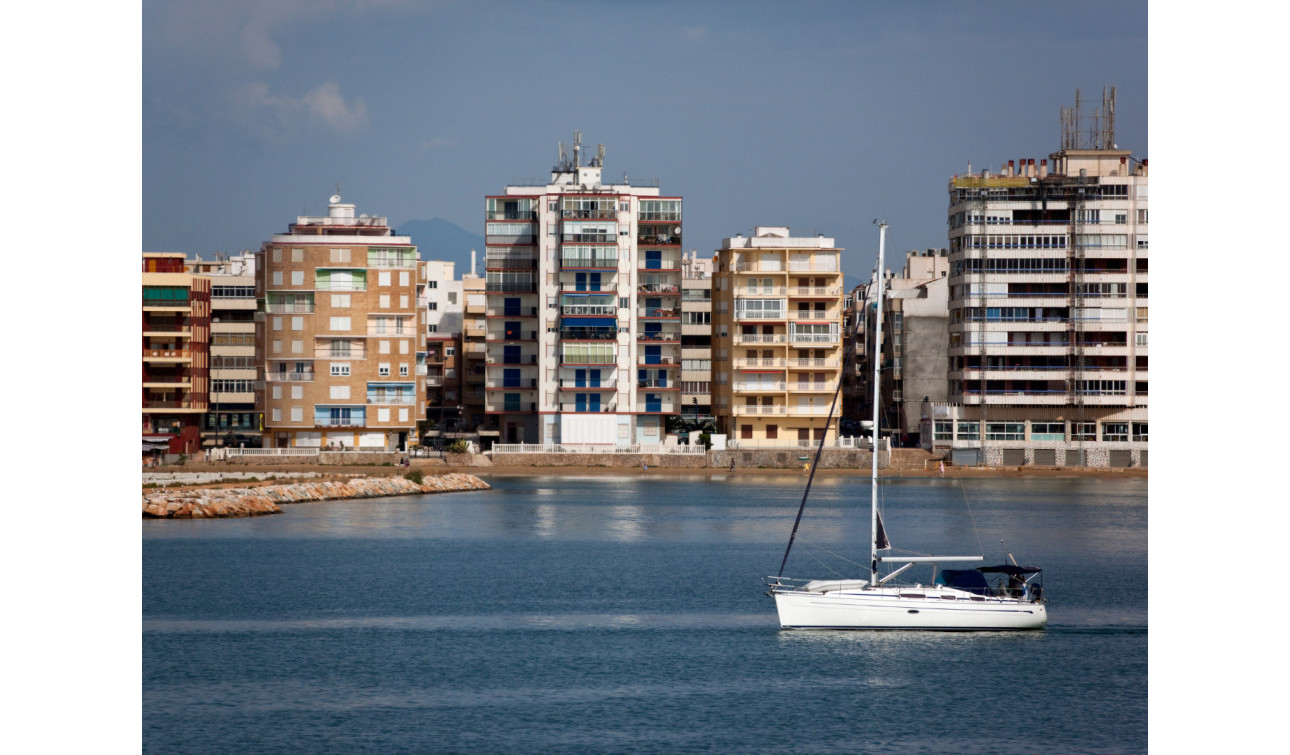 Reventa - Apartamento / Piso - Torrevieja - La Mata