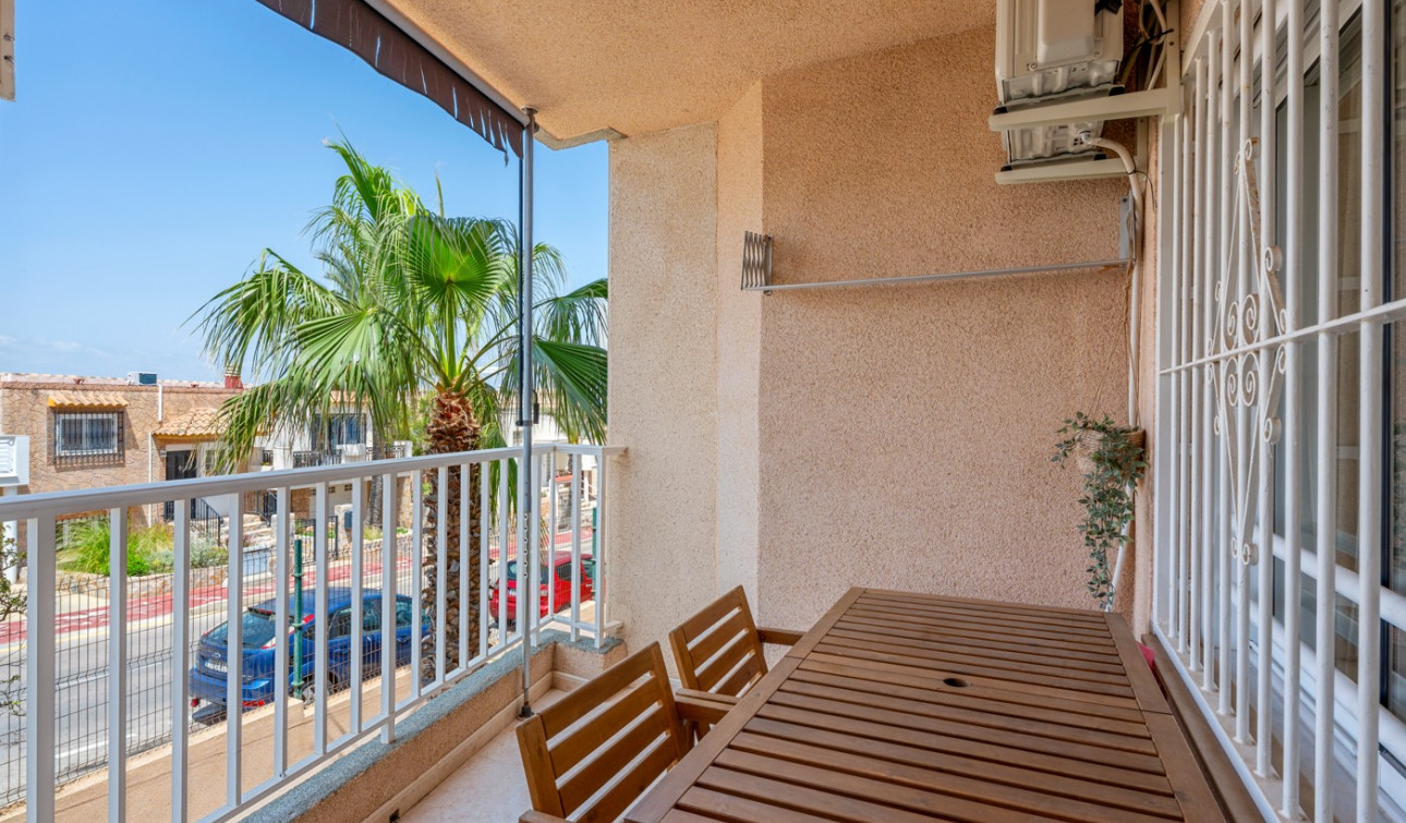 Reventa - Apartamento / Piso - Torrevieja - La Mata