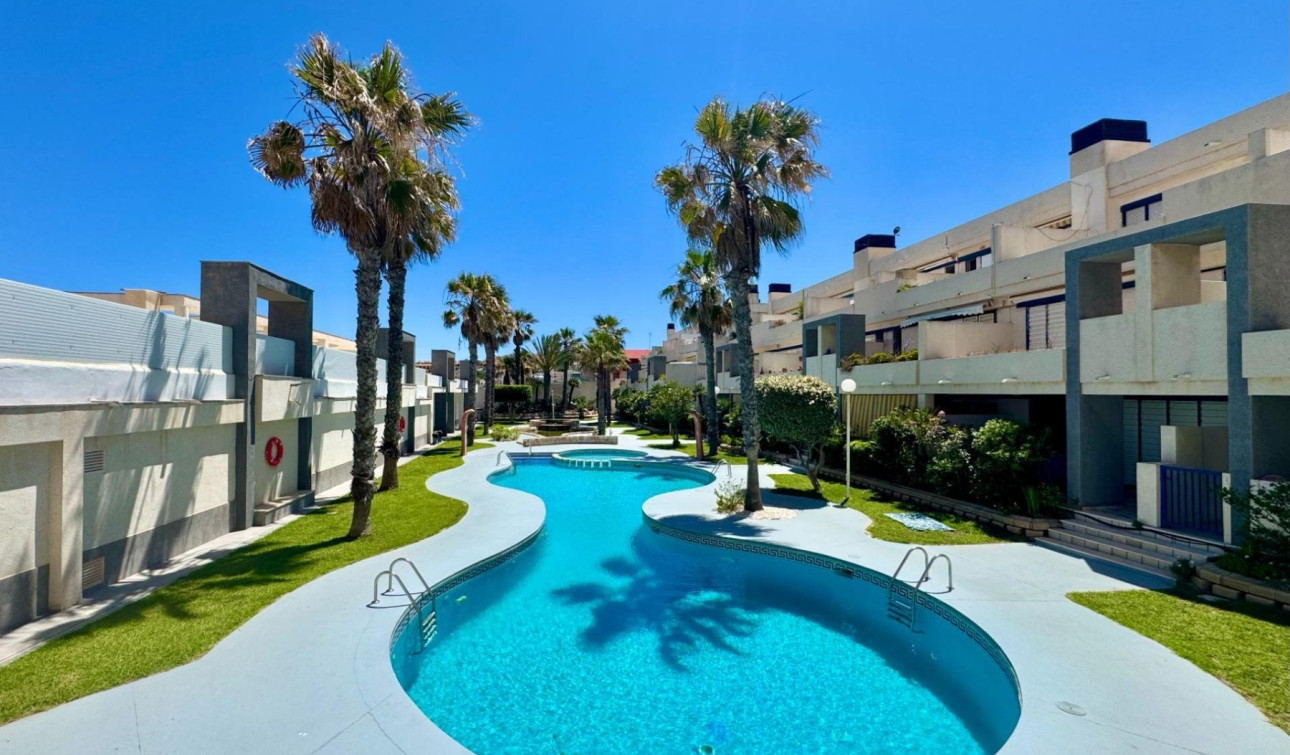 Reventa - Apartamento / Piso - Torrevieja - La Mata
