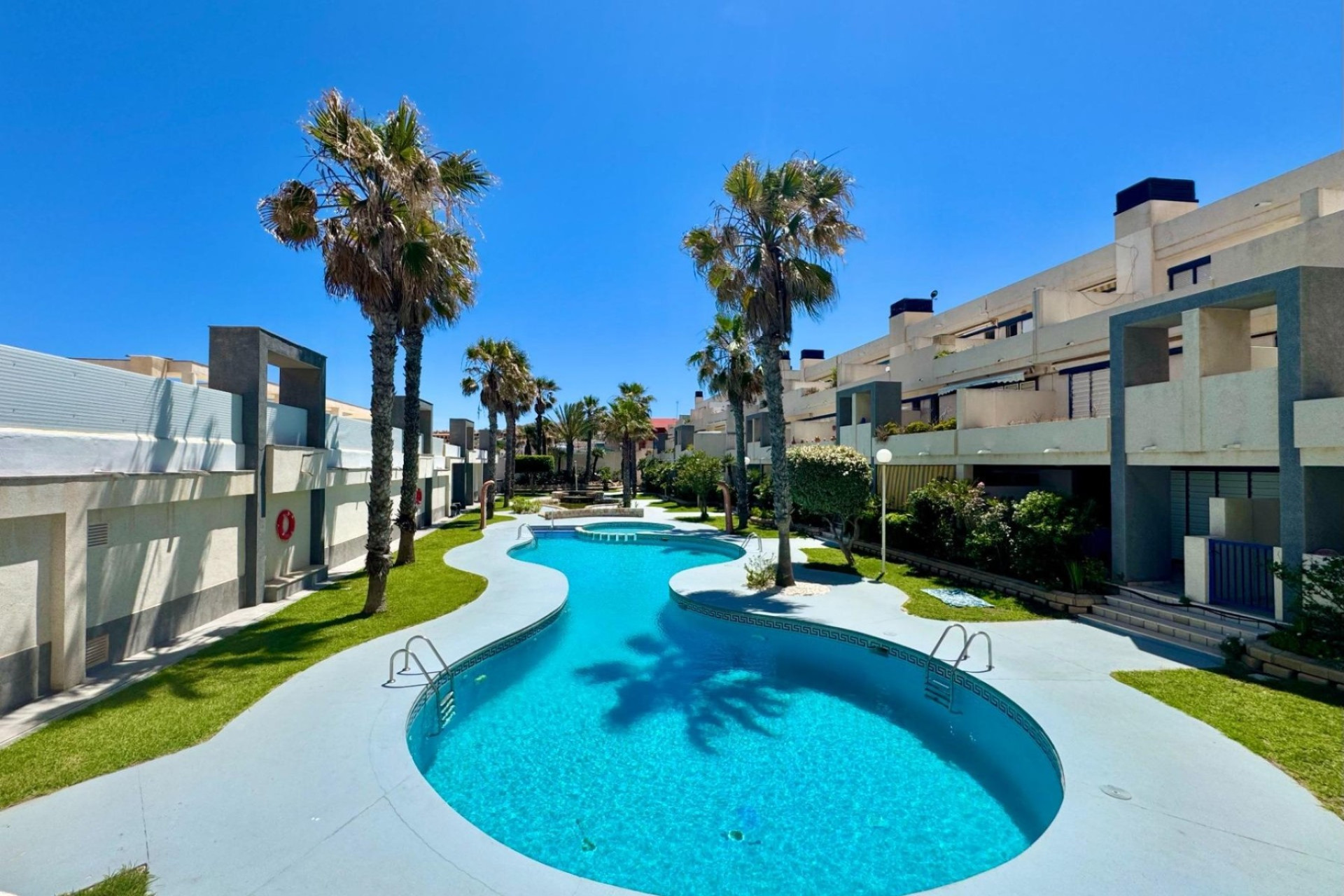Reventa - Apartamento / Piso - Torrevieja - La Mata
