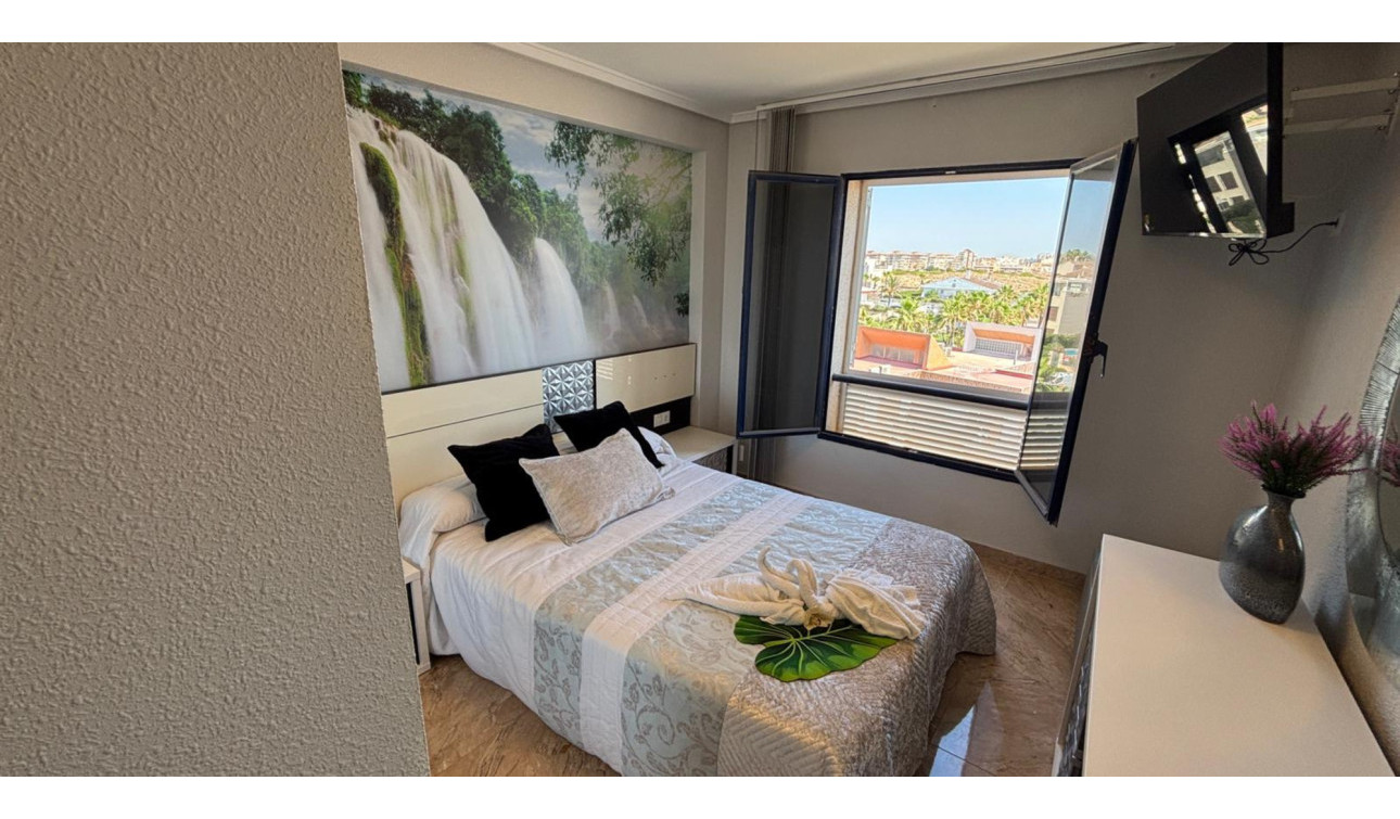 Reventa - Apartamento / Piso - Torrevieja - La Mata