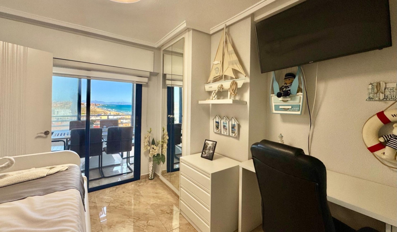 Reventa - Apartamento / Piso - Torrevieja - La Mata