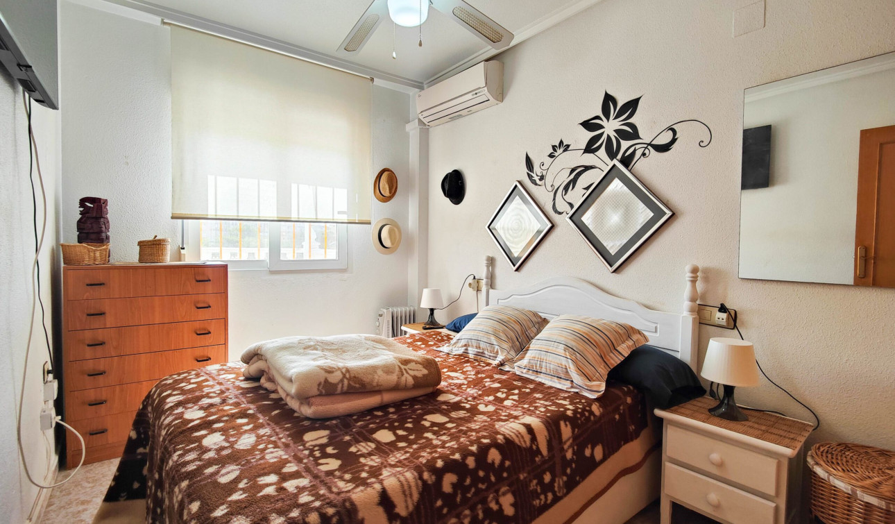 Reventa - Apartamento / Piso - Torrevieja - La Siesta - El Chaparral - San Luis