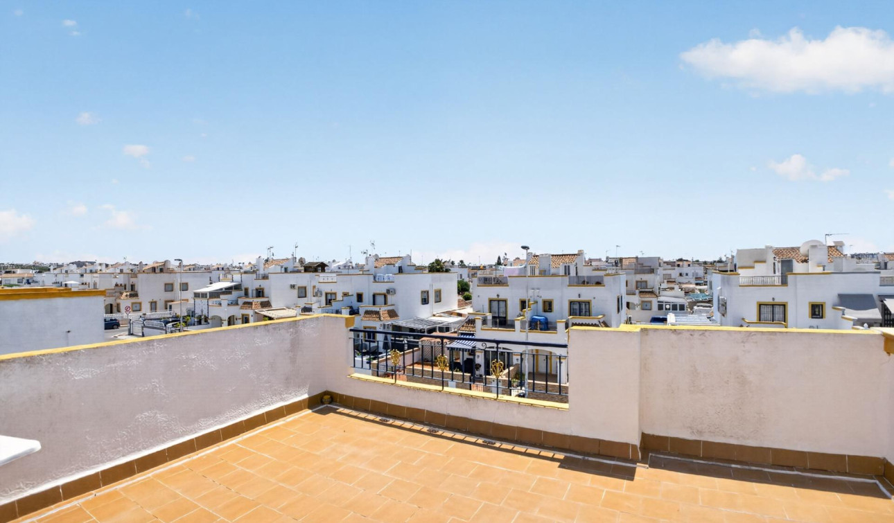 Reventa - Apartamento / Piso - Torrevieja - La Siesta - El Salado - Torreta