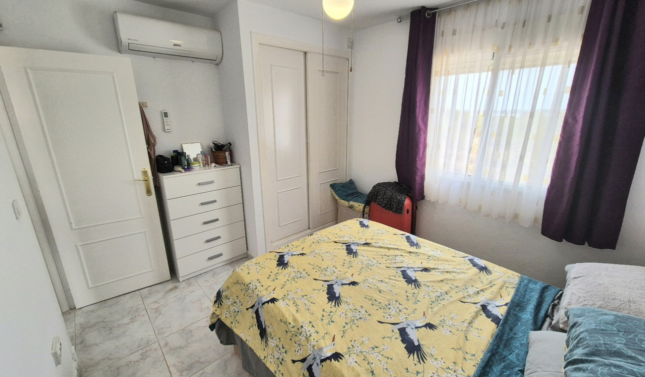 Reventa - Apartamento / Piso - Torrevieja - La Siesta
