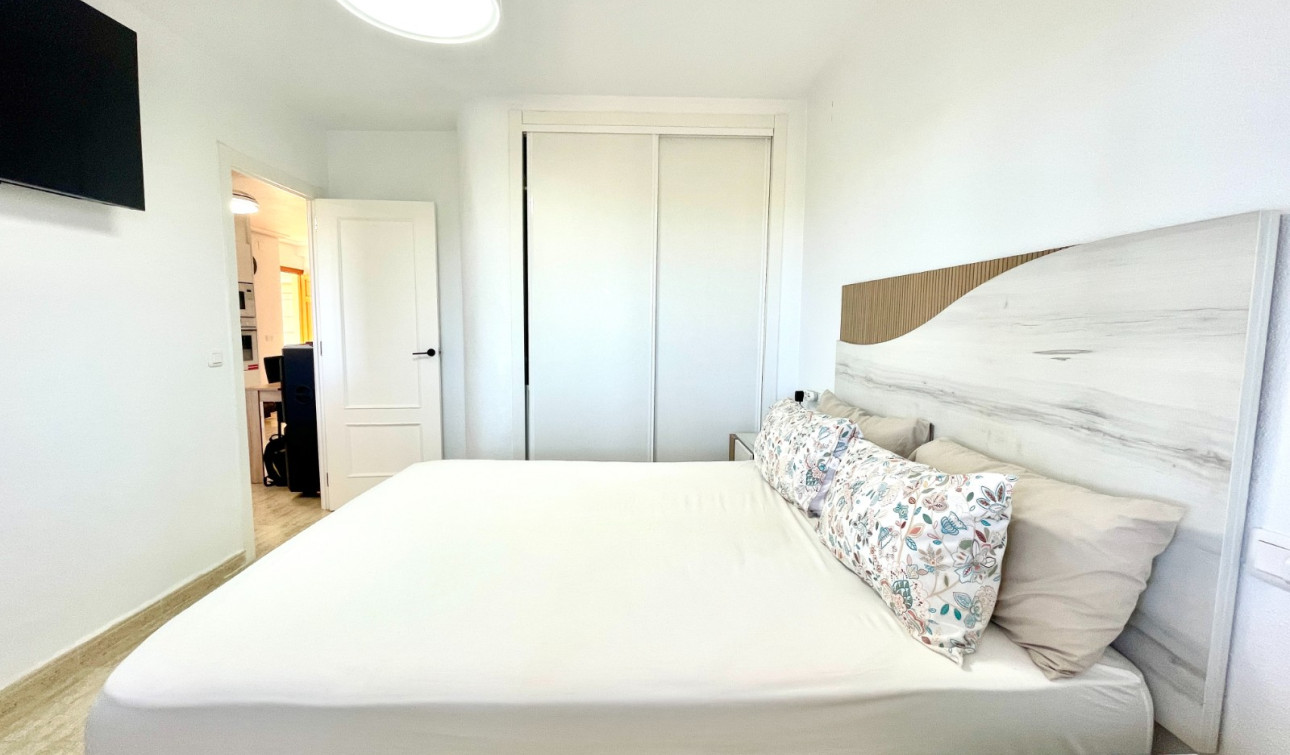 Reventa - Apartamento / Piso - Torrevieja - La Siesta