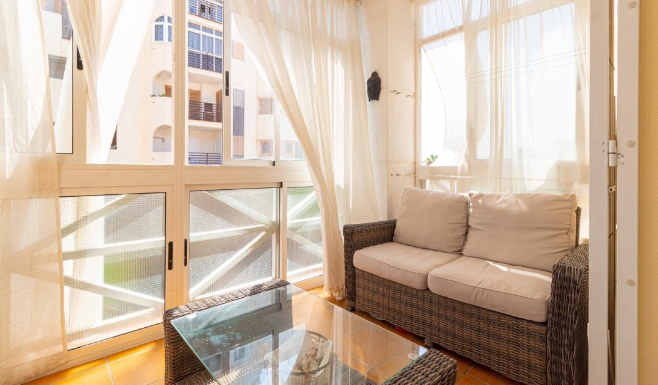 Reventa - Apartamento / Piso - Torrevieja - La Veleta