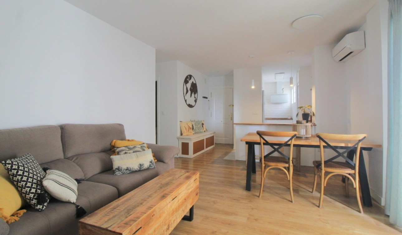 Reventa - Apartamento / Piso - Torrevieja - La Veleta