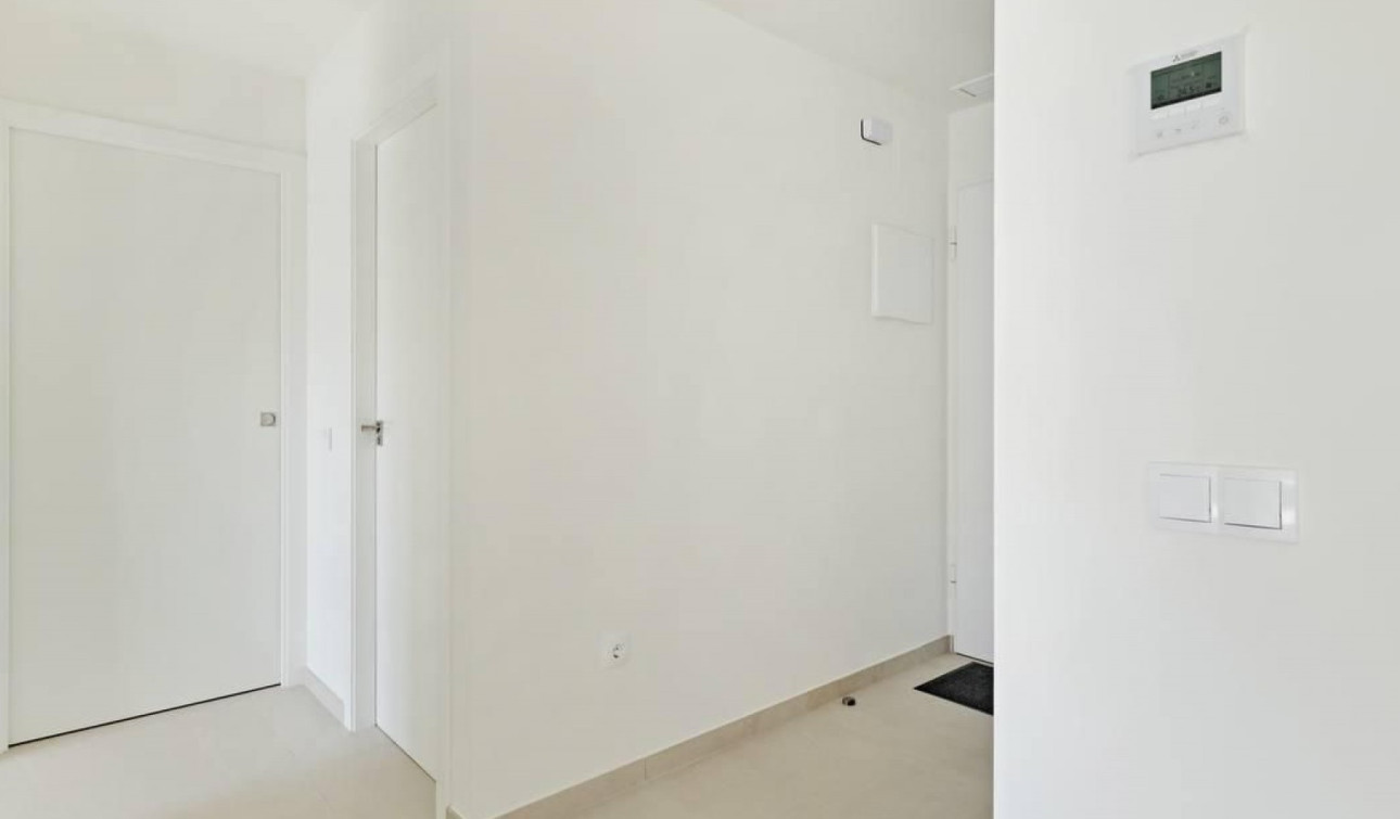 Reventa - Apartamento / Piso - Torrevieja - La Veleta