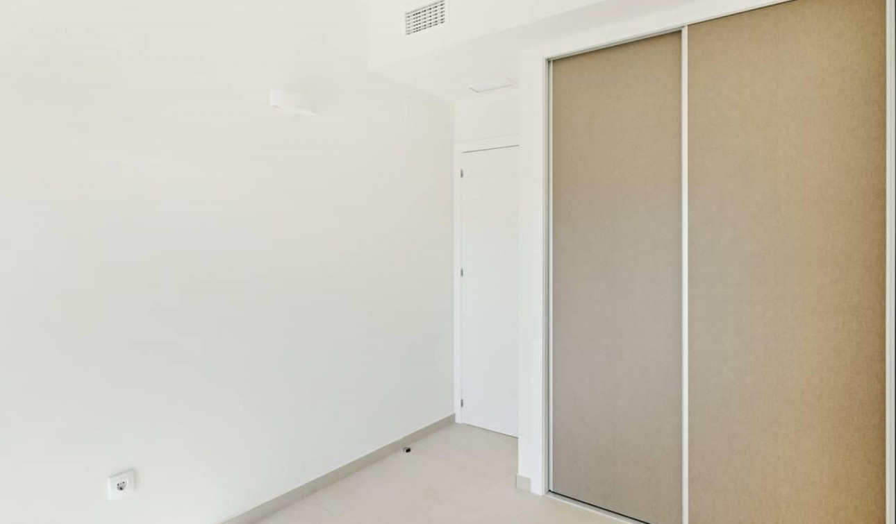 Reventa - Apartamento / Piso - Torrevieja - La Veleta