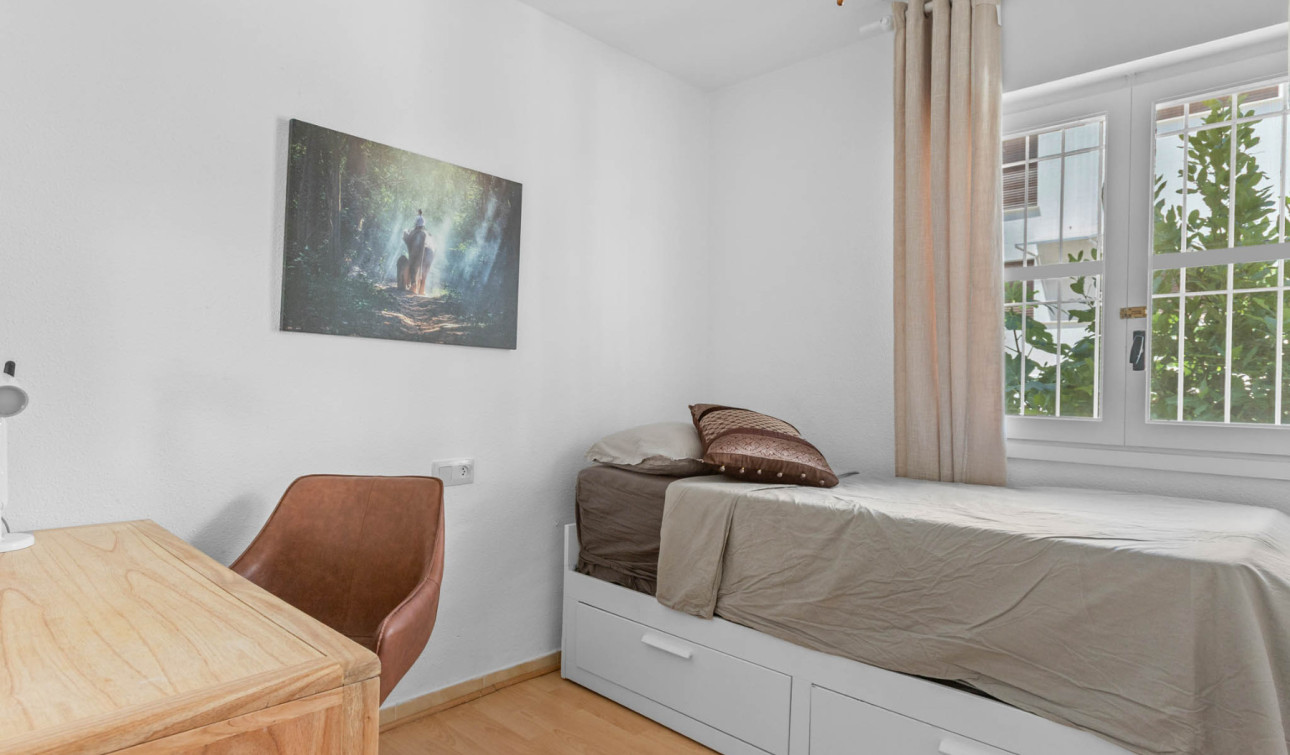 Reventa - Apartamento / Piso - Torrevieja - Lago Jardin