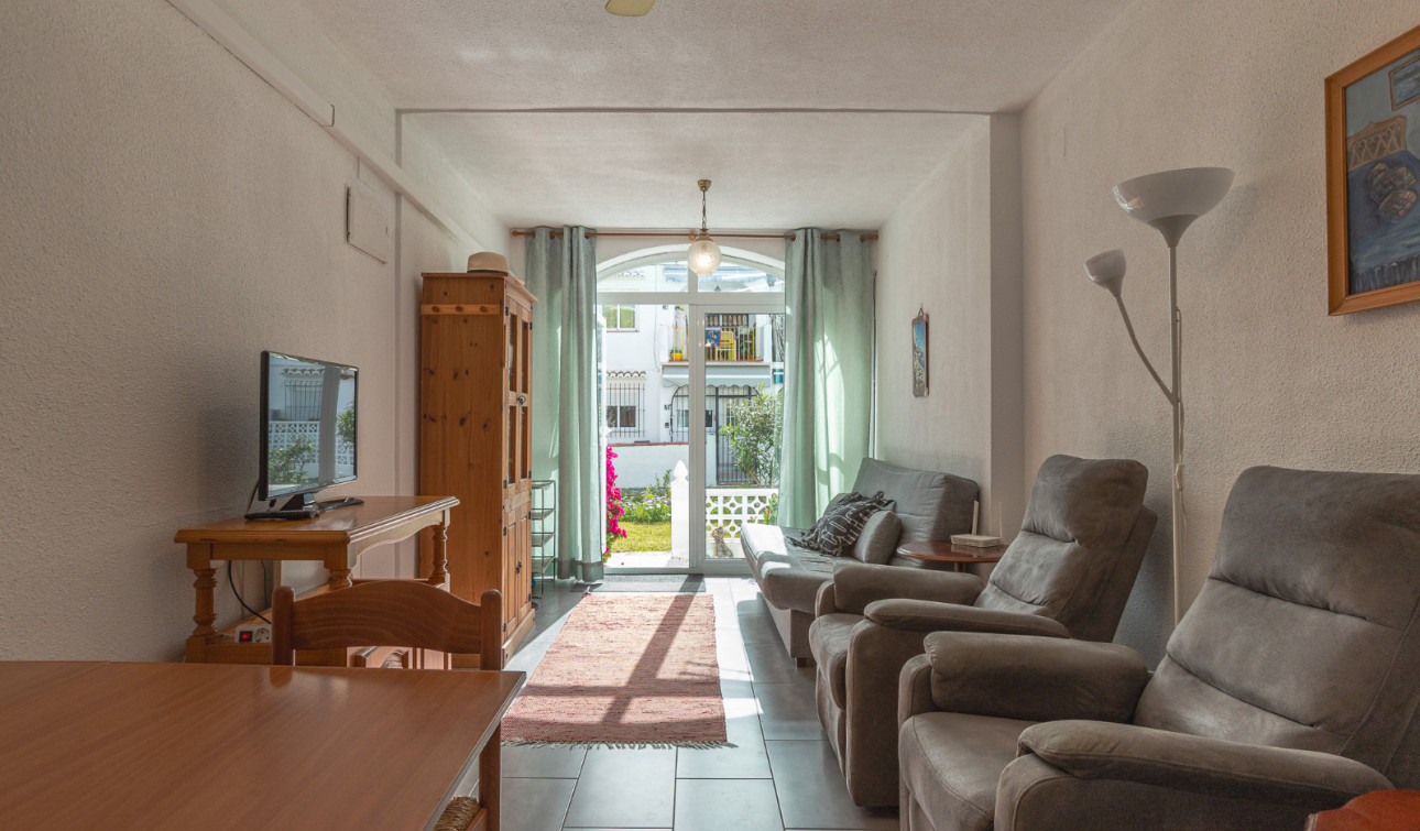 Reventa - Apartamento / Piso - Torrevieja - Lago Jardin