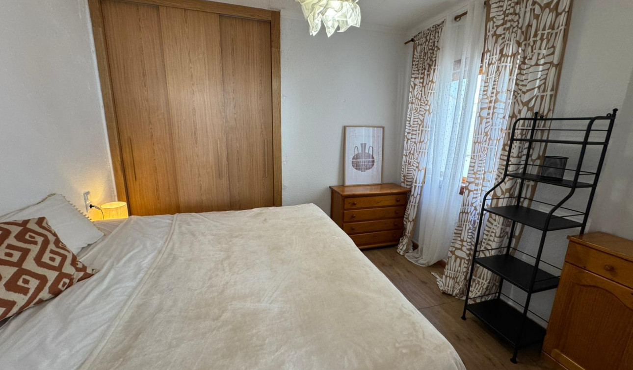 Reventa - Apartamento / Piso - Torrevieja - Los Altos