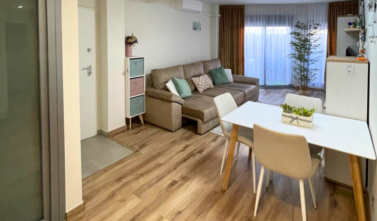 Reventa - Apartamento / Piso - Torrevieja - Los Naufragos