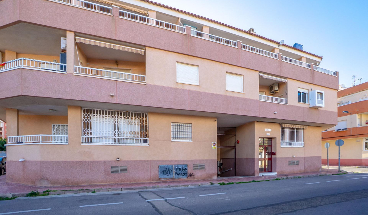 Reventa - Apartamento / Piso - Torrevieja - Playa de los locos