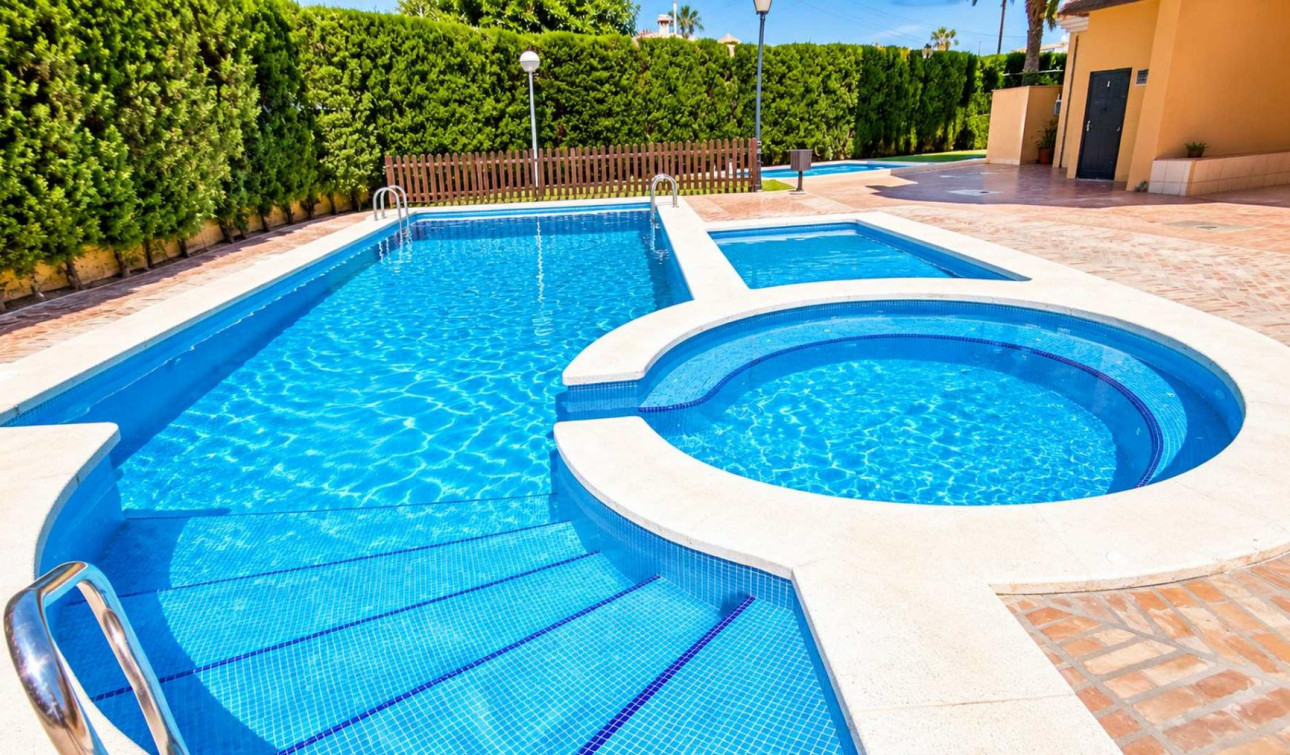 Reventa - Apartamento / Piso - Torrevieja - Playa de los Locos