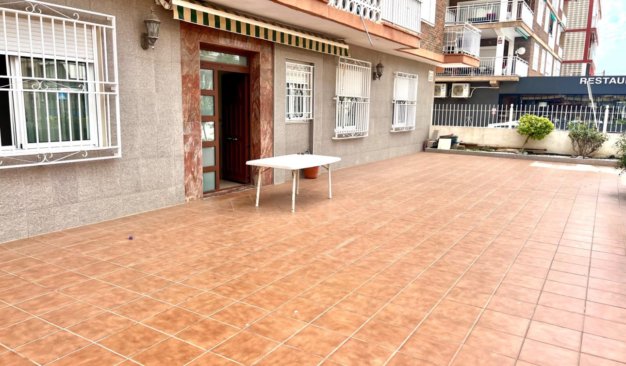 Reventa - Apartamento / Piso - Torrevieja - Playa de los Naufragos