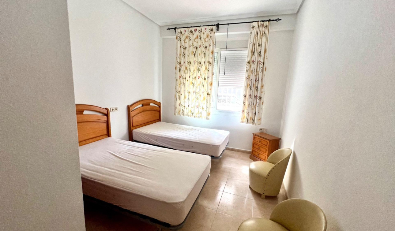 Reventa - Apartamento / Piso - Torrevieja - Playa de los Naufragos
