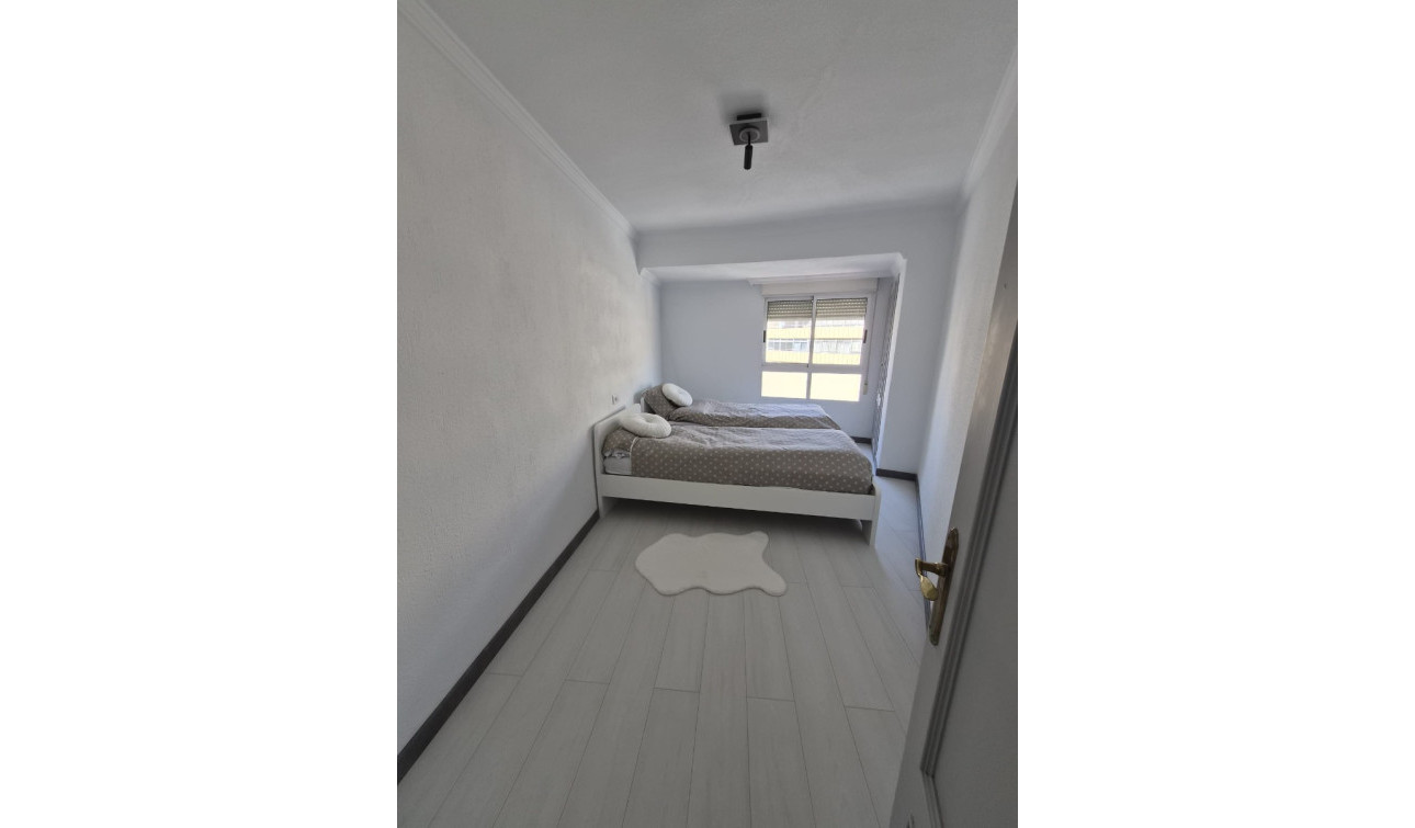 Reventa - Apartamento / Piso - Torrevieja - Playa del Acequión