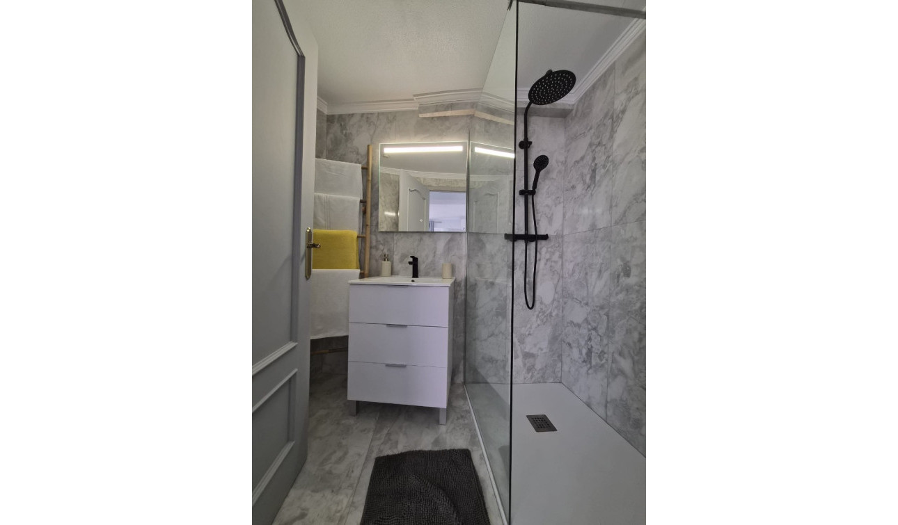 Reventa - Apartamento / Piso - Torrevieja - Playa del Acequión
