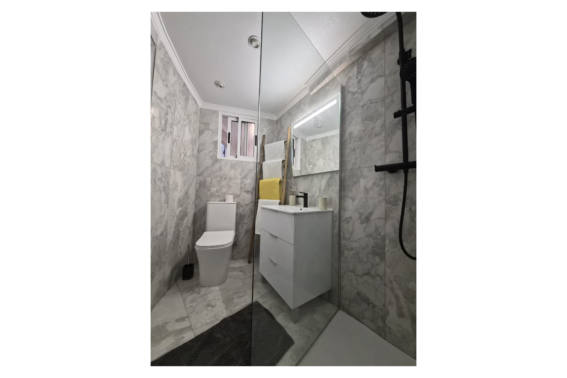 Reventa - Apartamento / Piso - Torrevieja - Playa del Acequión
