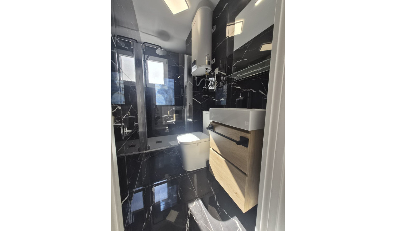Reventa - Apartamento / Piso - Torrevieja - Playa del Acequión
