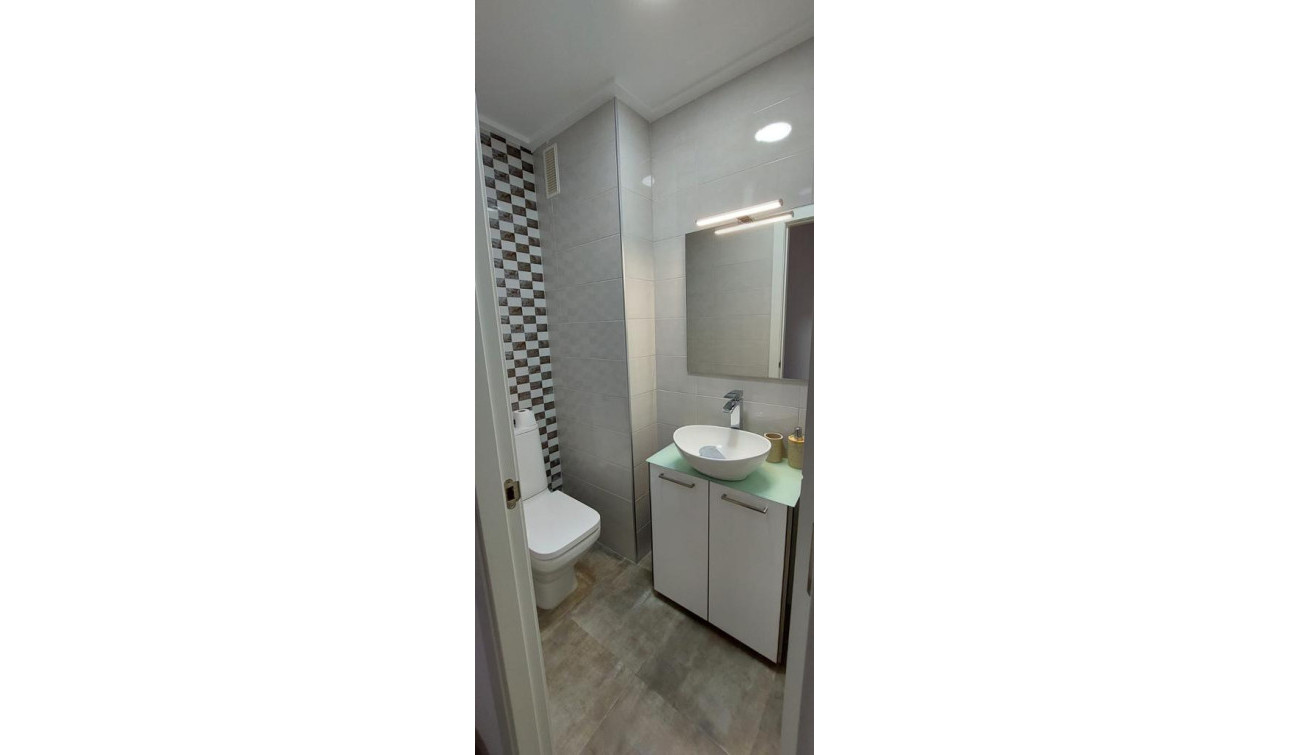 Reventa - Apartamento / Piso - Torrevieja - Playa del Acequión