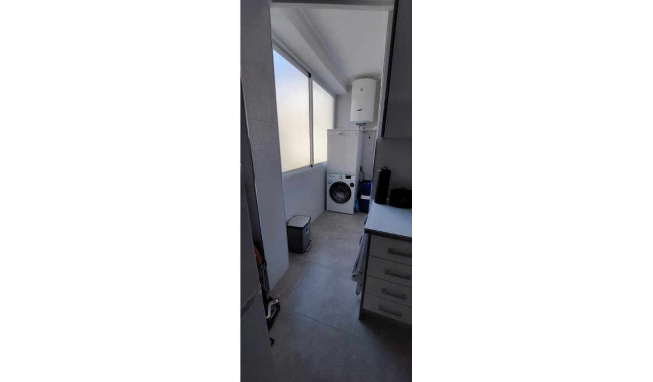 Reventa - Apartamento / Piso - Torrevieja - Playa del Acequión