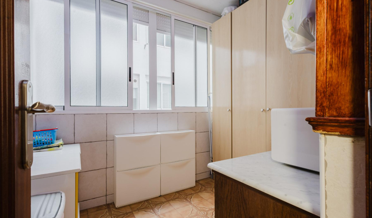 Reventa - Apartamento / Piso - Torrevieja - Playa del Acequión