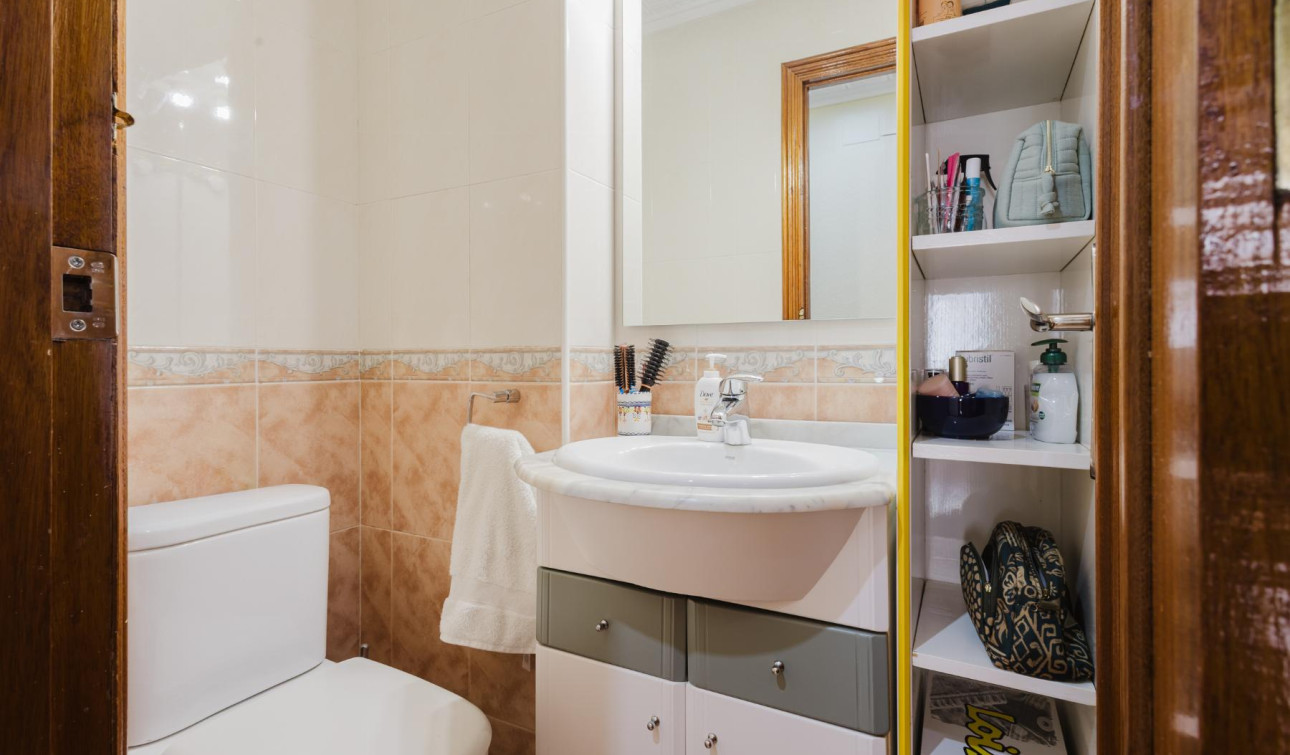 Reventa - Apartamento / Piso - Torrevieja - Playa del Acequión