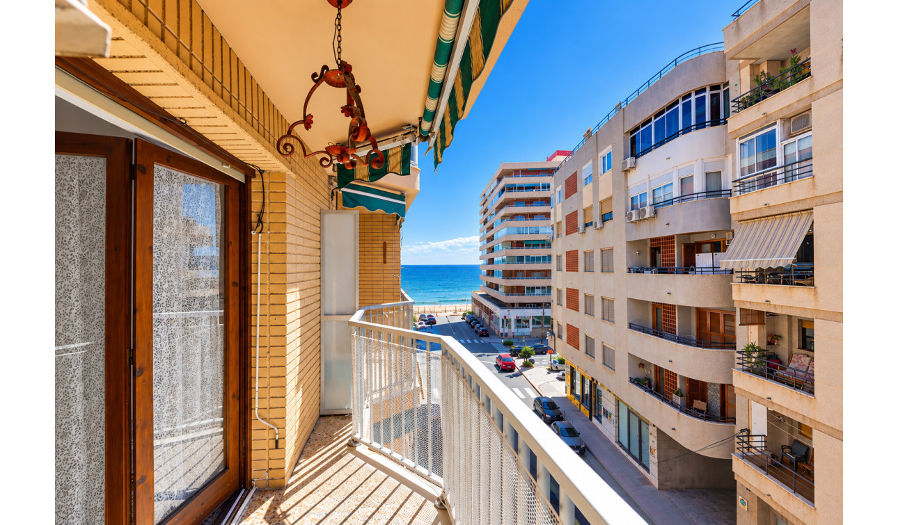 Reventa - Apartamento / Piso - Torrevieja - Playa del Acequión