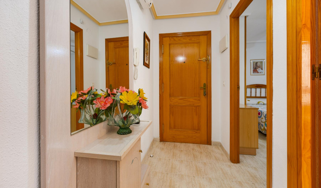 Reventa - Apartamento / Piso - Torrevieja - Playa del Acequión